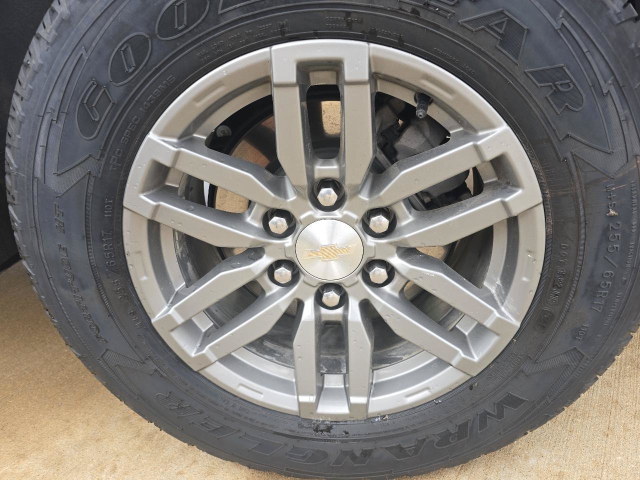 Used 2023 Chevrolet Colorado LT w/ LT Convenience Package II AWD/4WD image 20