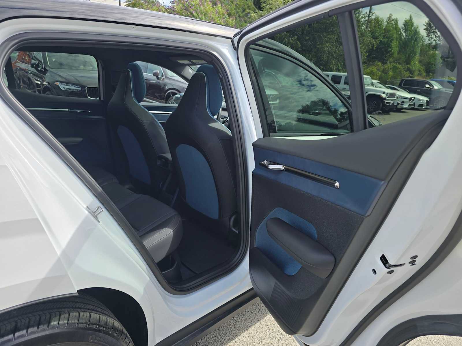 Certified 2025 Volvo EX30 Plus w/ Climate Package AWD/4WD image 14