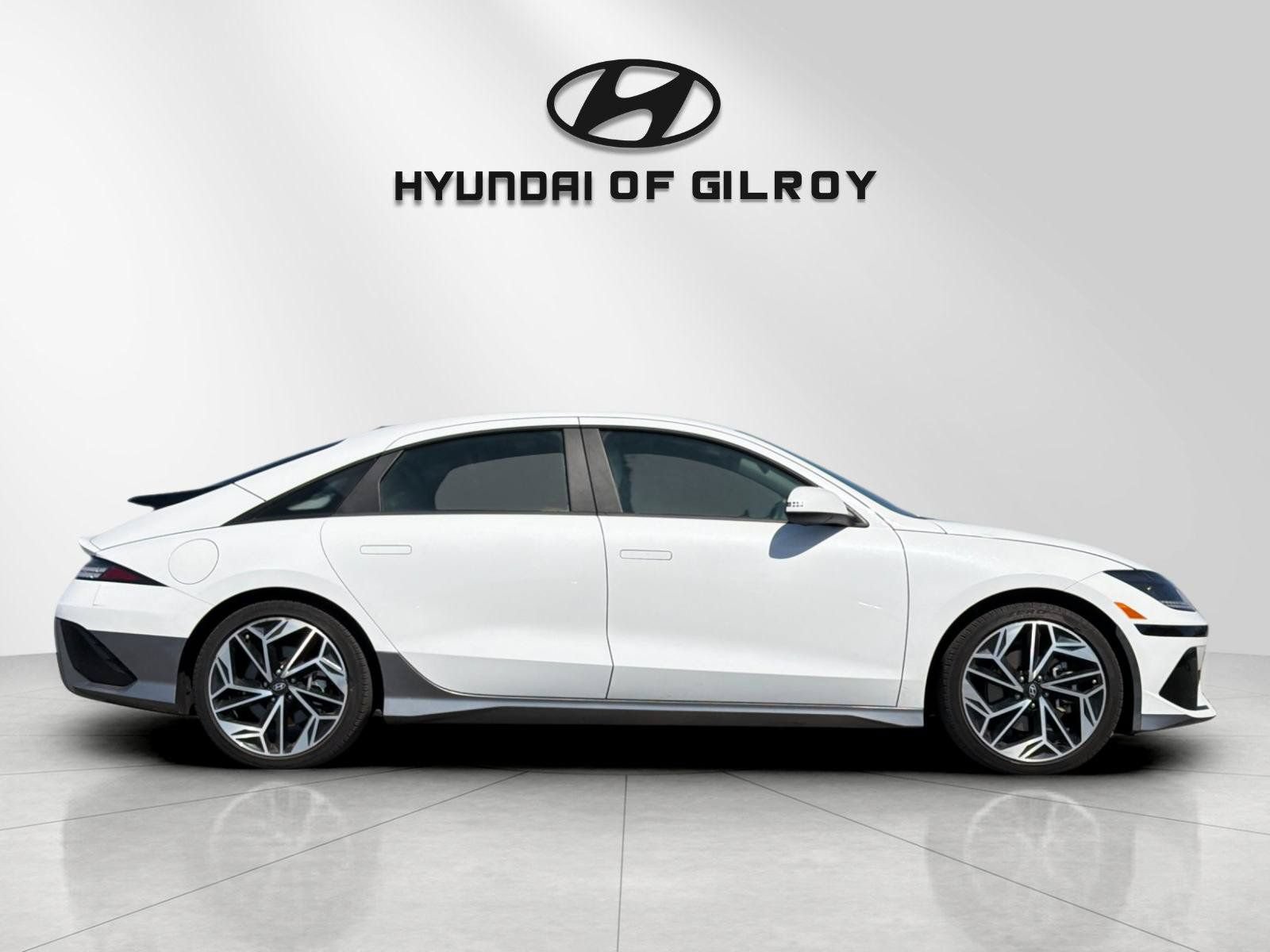 Used 2024 Hyundai Ioniq 6 SEL RWD image 6