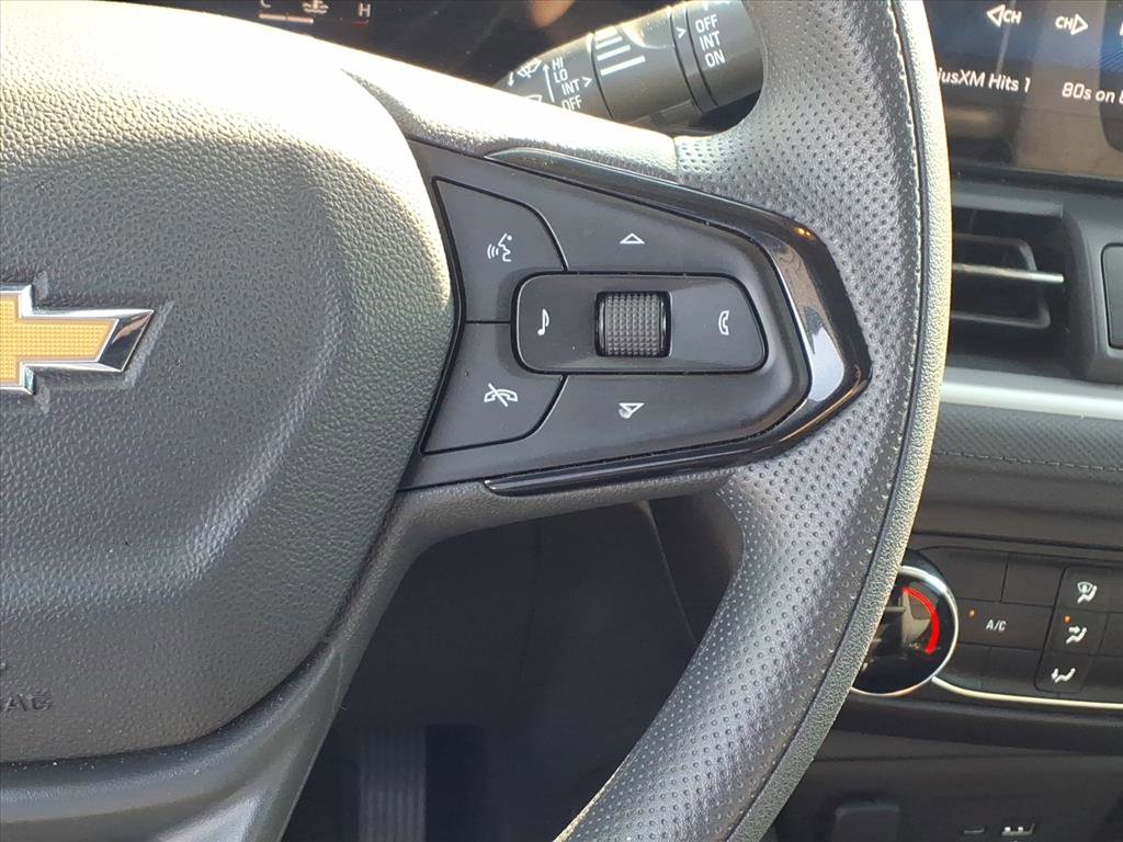 Used 2025 Chevrolet TrailBlazer LS w/ LS Convenience Package image 17