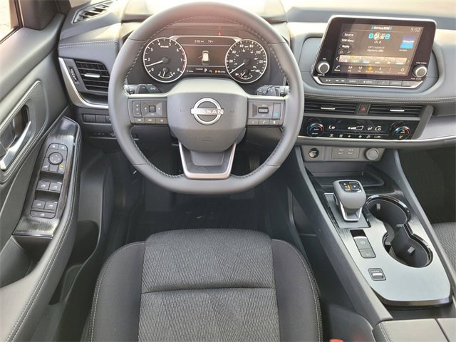 New 2025 Nissan Rogue SV image 8