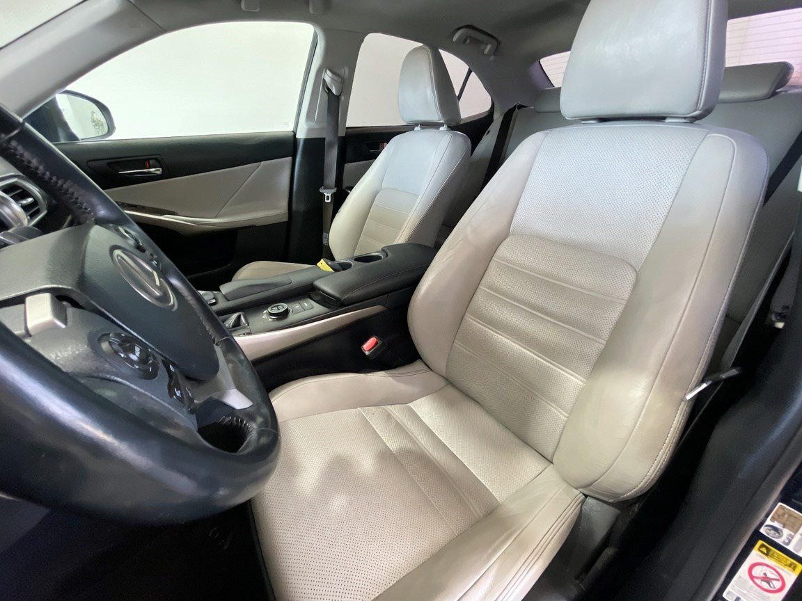 Used 2015 Lexus IS 350 RWD image 13