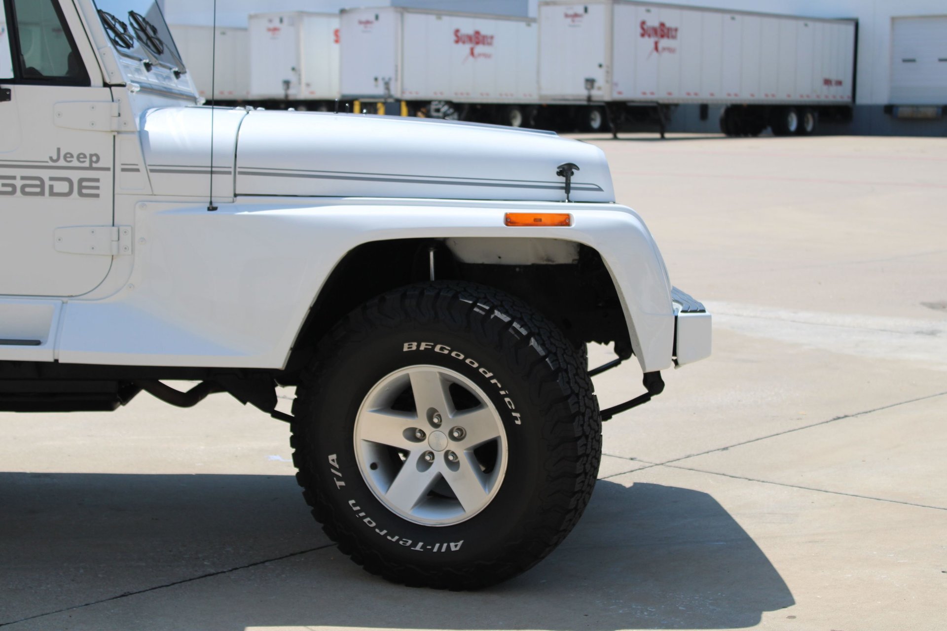 Used 1991 Jeep Wrangler Renegade AWD/4WD image 34