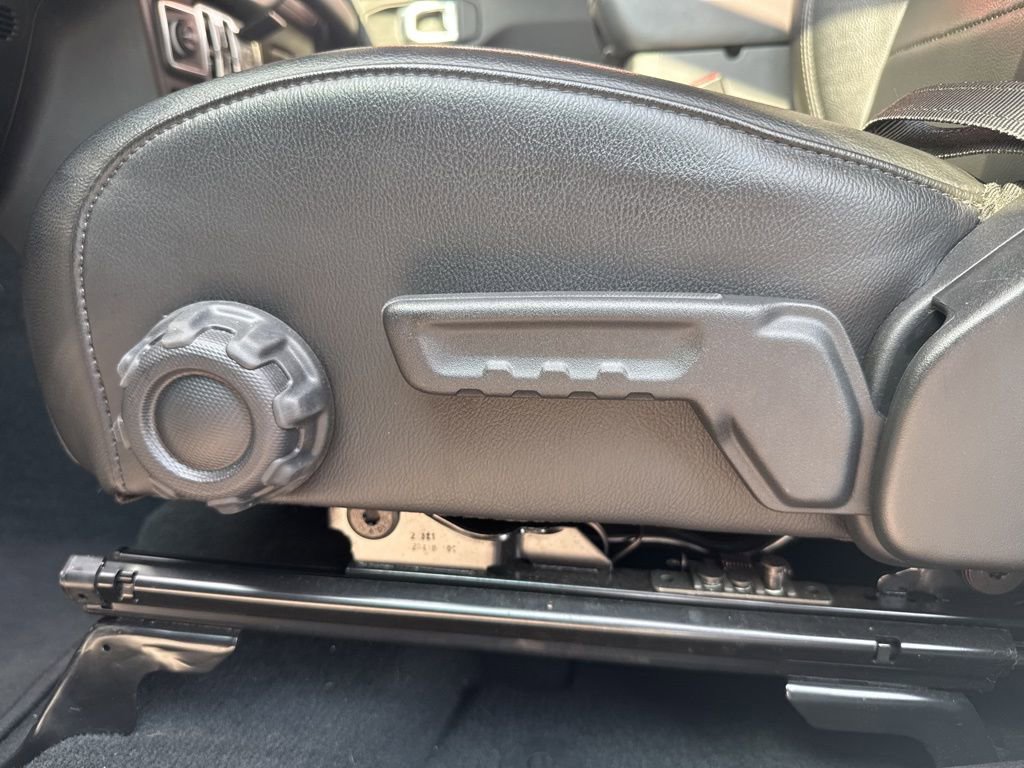 Used 2023 Jeep Wrangler Altitude image 26