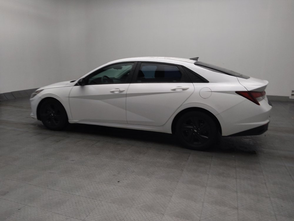 Used 2021 Hyundai Elantra SEL FWD image 3