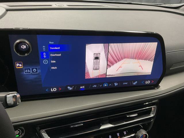 New 2026 Chevrolet Traverse LT w/ Sun and Wheel Package image 28