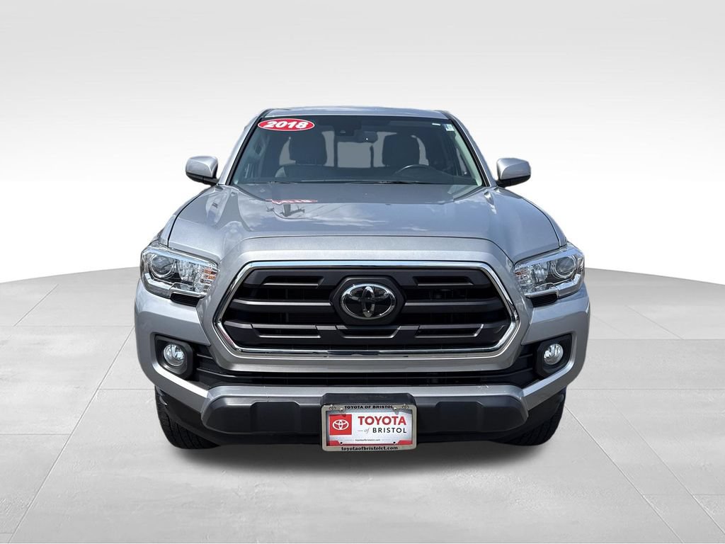Used 2018 Toyota Tacoma SR5 AWD/4WD image 2