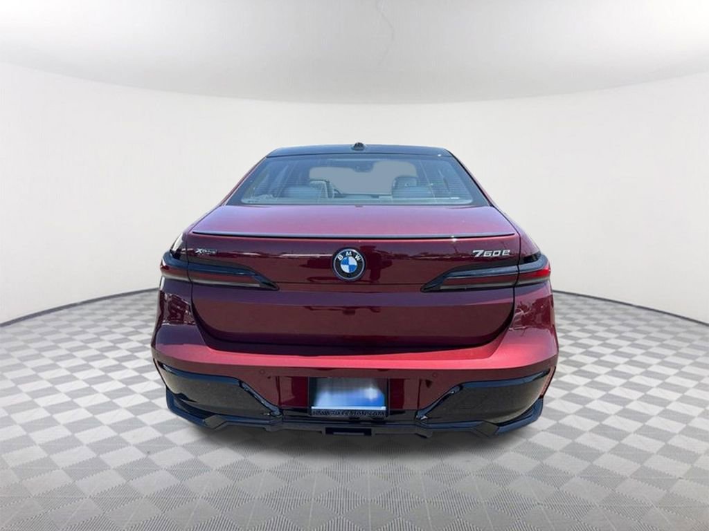 New 2025 BMW 750e xDrive image 6