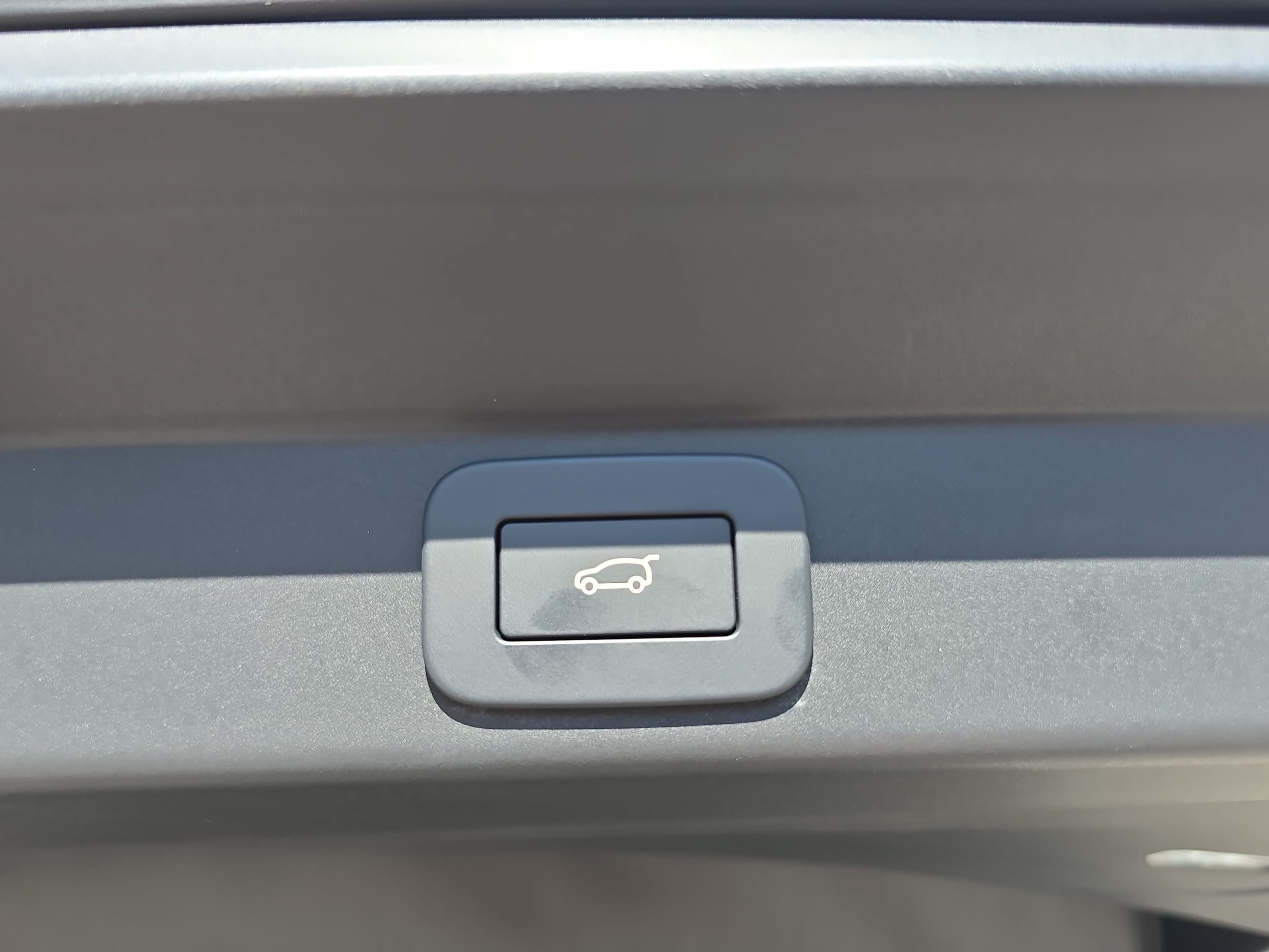 Used 2026 Land Rover Range Rover Sport Dynamic SE AWD/4WD image 13
