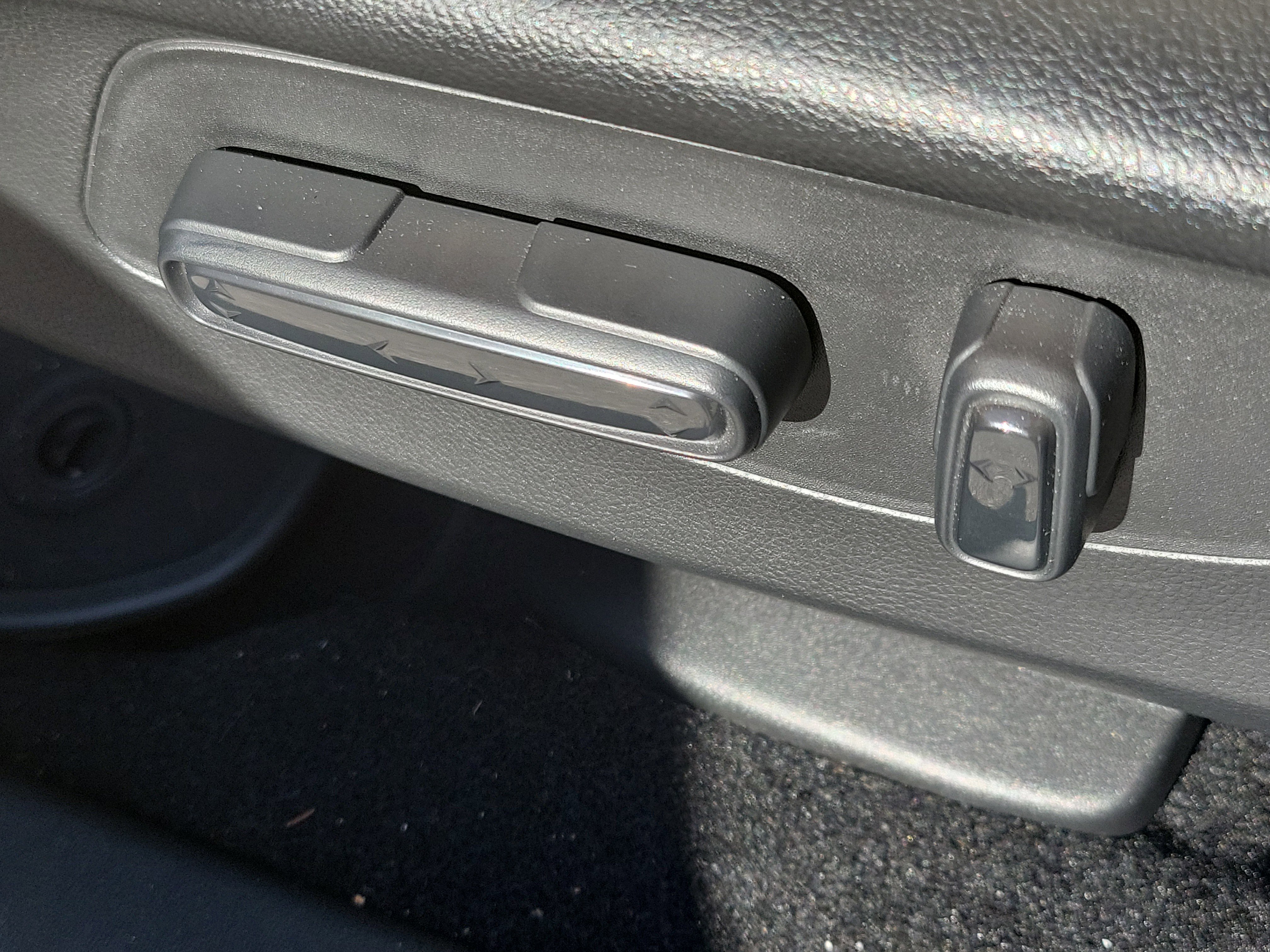Certified 2024 Honda HR-V EX-L image 22