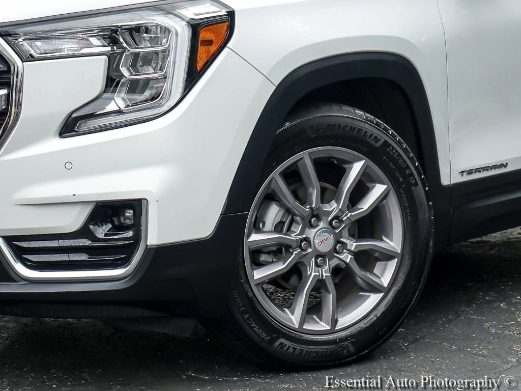 Certified 2022 GMC Terrain SLT w/ Tech Package FWD image 5