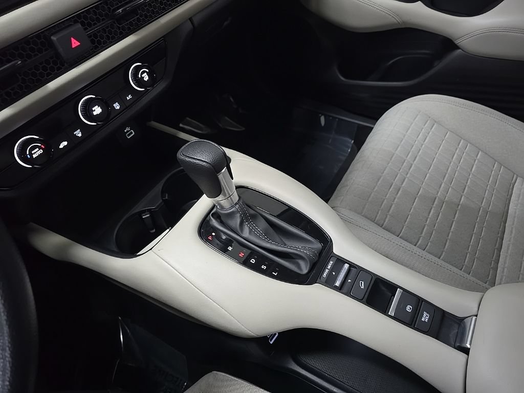 Used 2023 Honda HR-V LX image 26