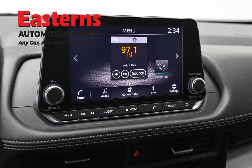 Used 2024 Nissan Rogue SV AWD/4WD image 18
