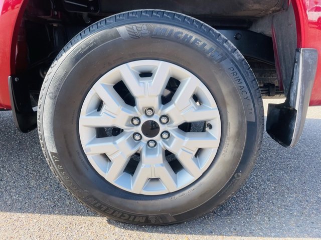 Used 2022 Nissan Frontier SV w/ Technology Package image 9