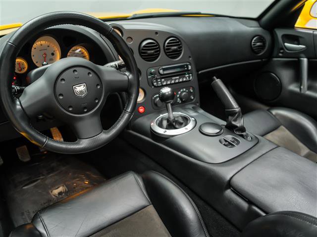Used 2005 Dodge Viper SRT-10 image 30