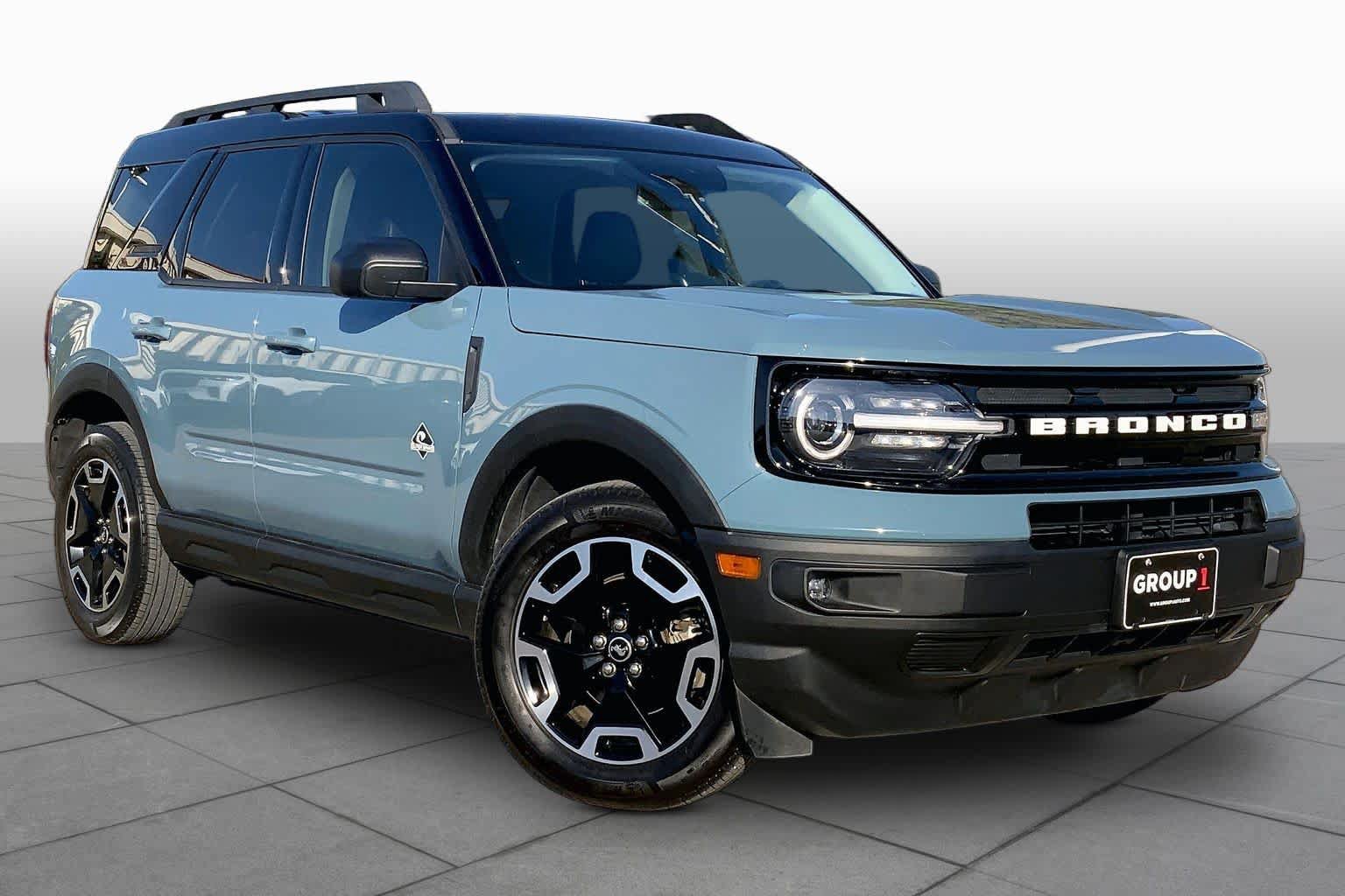 Used 2023 Ford Bronco Sport Outer Banks w/ Tech Package AWD/4WD image 3