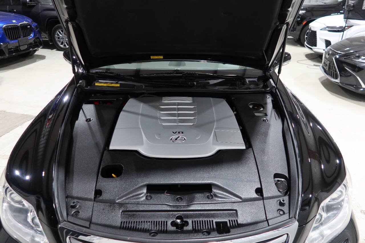 Used 2012 Lexus LS 460 w/ Comfort Pkg RWD image 9