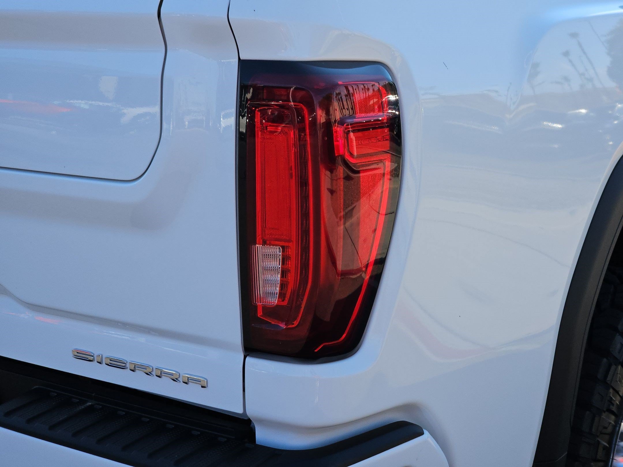 Certified 2022 GMC Sierra 3500 Denali w/ Denali Ultimate Package AWD/4WD image 11
