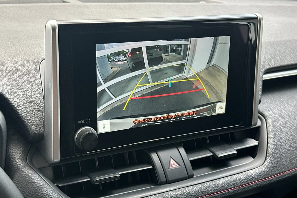 Used 2025 Toyota RAV4 SE AWD/4WD image 19