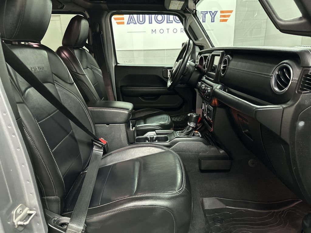 Used 2018 Jeep Wrangler Unlimited Sahara AWD/4WD image 22