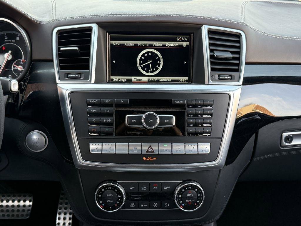 Used 2015 Mercedes-Benz GL 63 AMG 4MATIC image 30