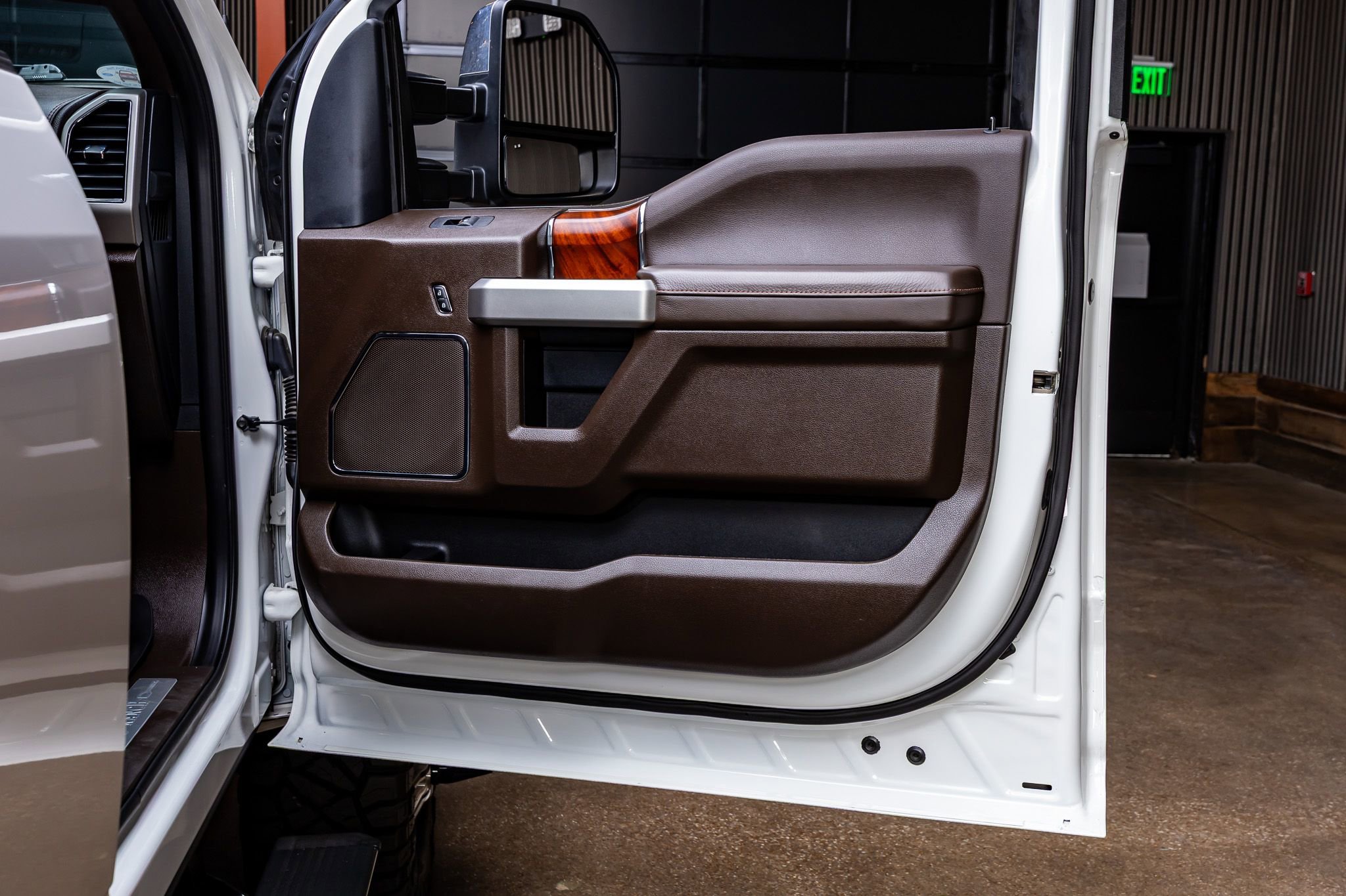 Used 2022 Ford F450 King Ranch w/ King Ranch Ultimate Package image 36