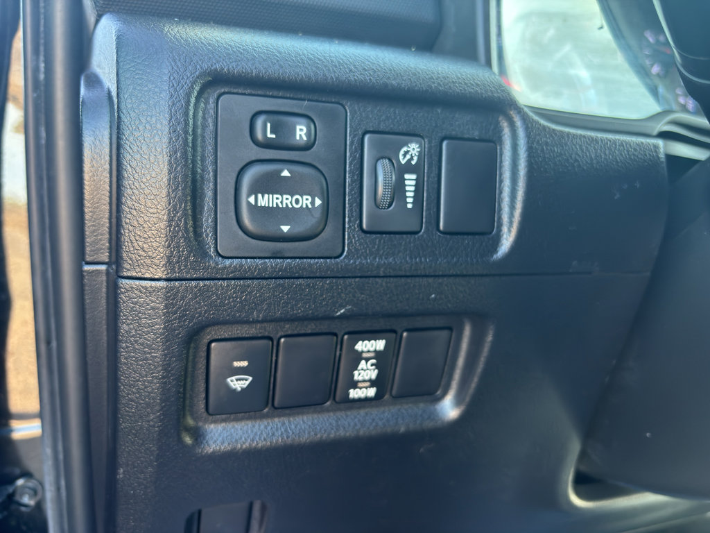 Used 2016 Toyota 4Runner SR5 AWD/4WD image 17