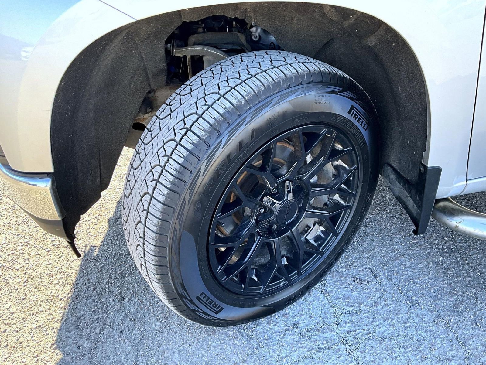 Used 2020 Chevrolet Silverado 1500 LT w/ All-Star Edition image 23