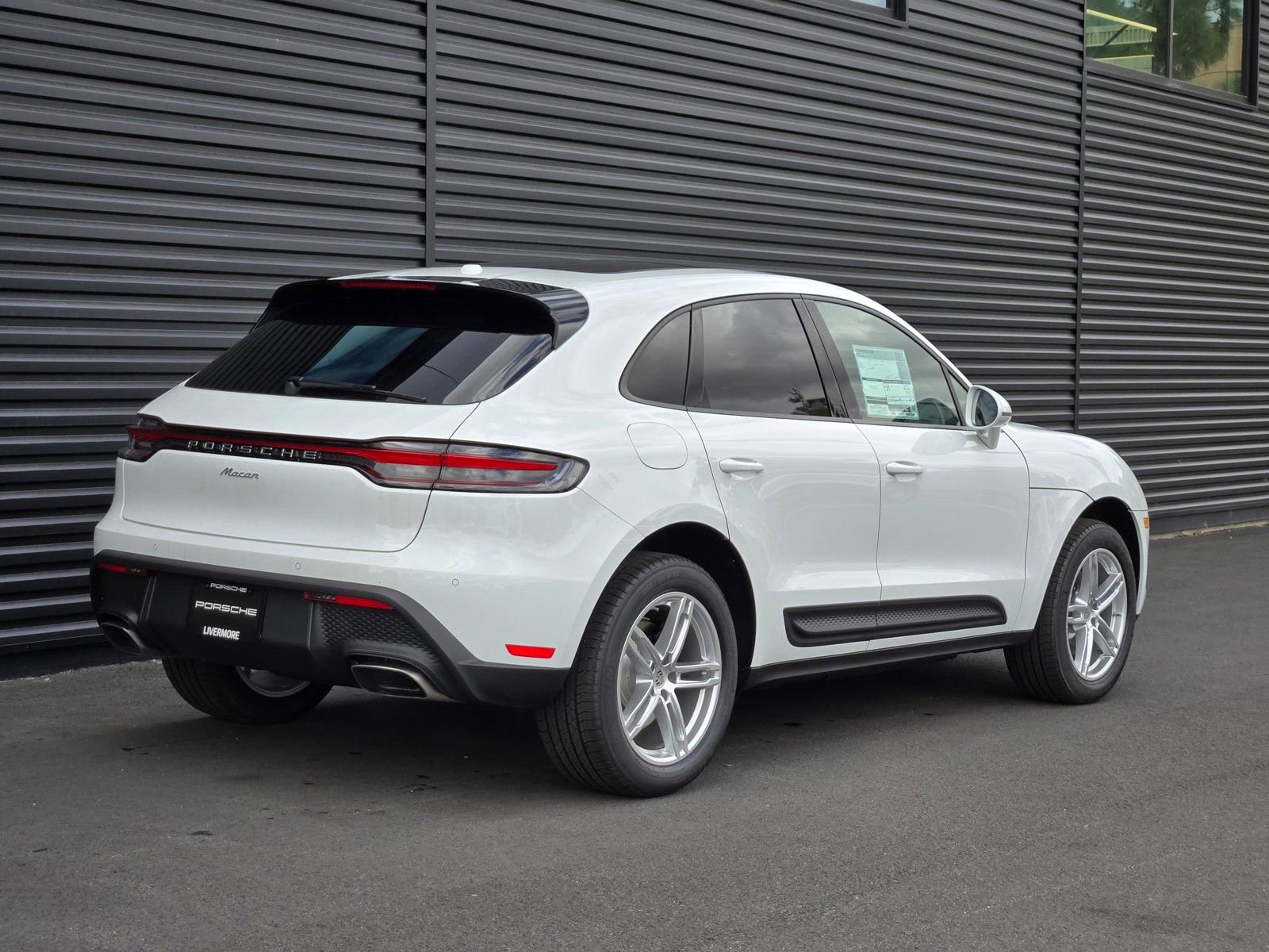 New 2026 Porsche Macan AWD/4WD image 7