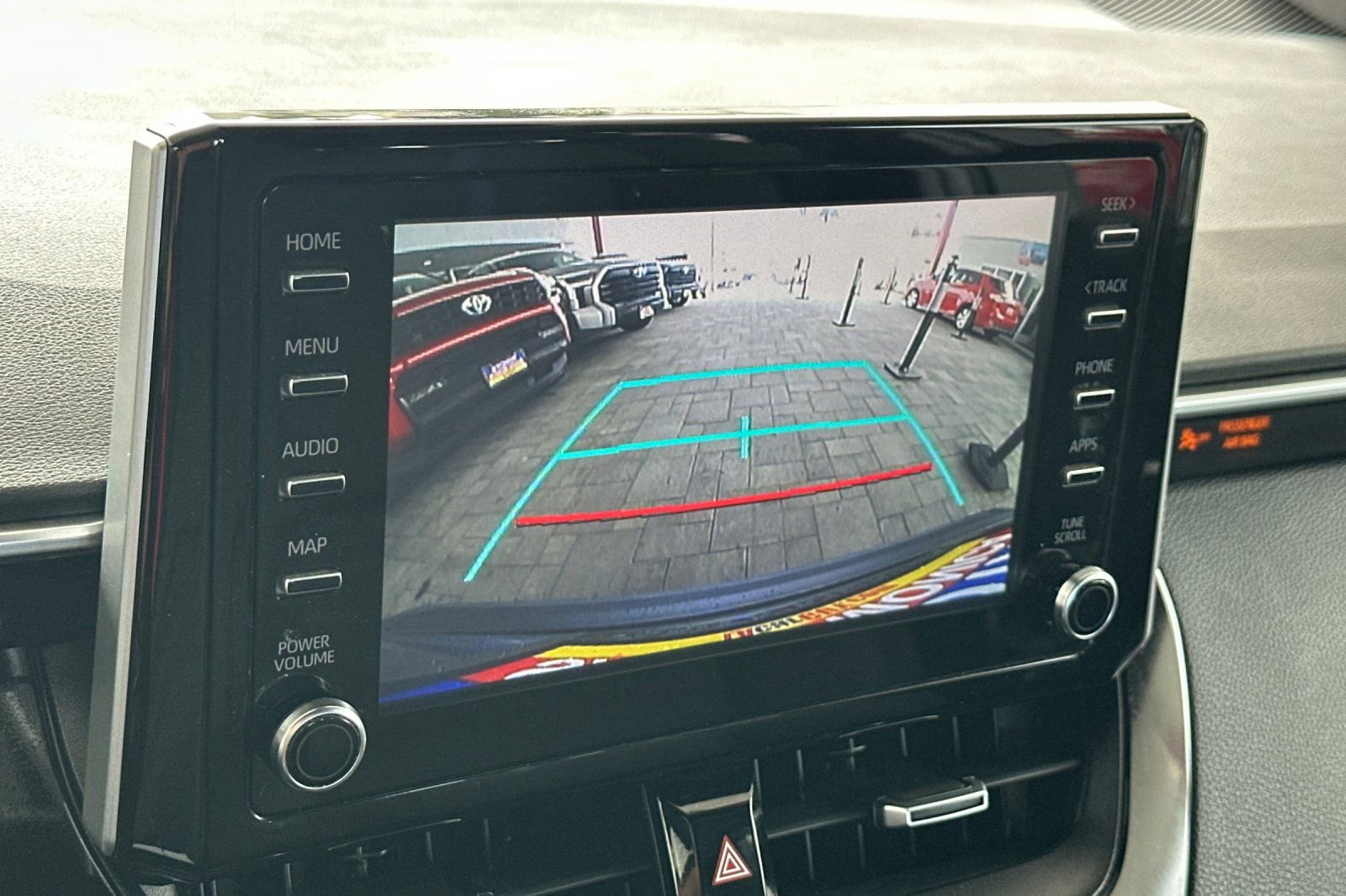 Used 2020 Toyota Corolla SE w/ Carpet Mat Package (TMS) FWD image 19