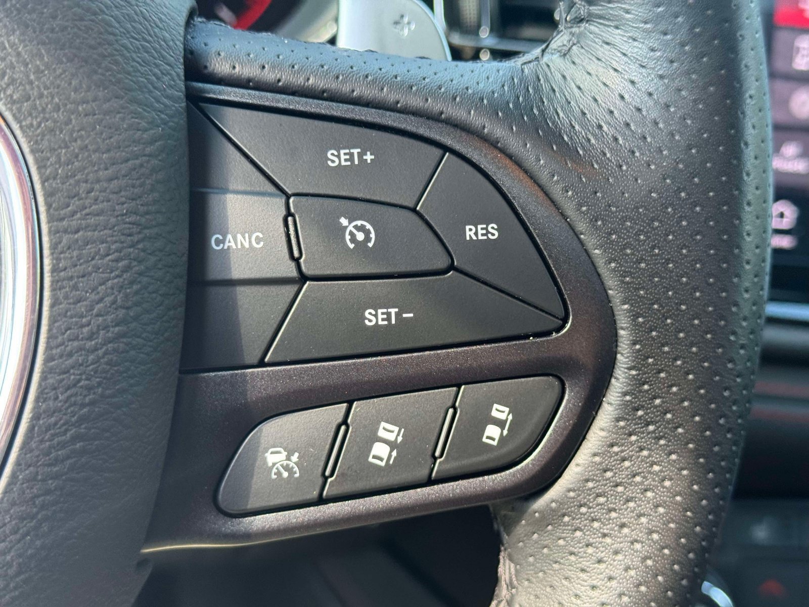 Used 2025 Dodge Durango R/T AWD/4WD image 21