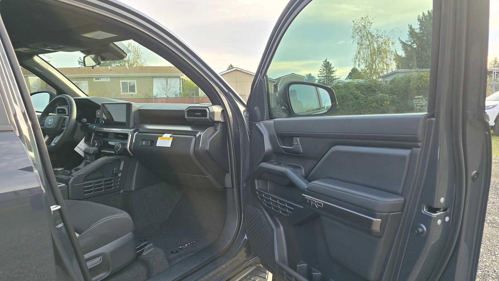 Certified 2025 Toyota 4Runner TRD Off-Road image 10