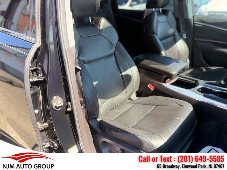 Used 2014 Acura MDX w/ Technology Package AWD/4WD image 25