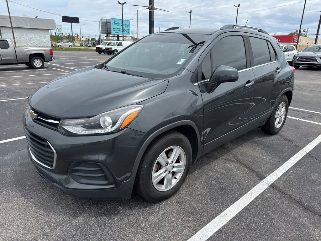 Used 2018 Chevrolet Trax LT w/ Driver Confidence Package FWD image 1