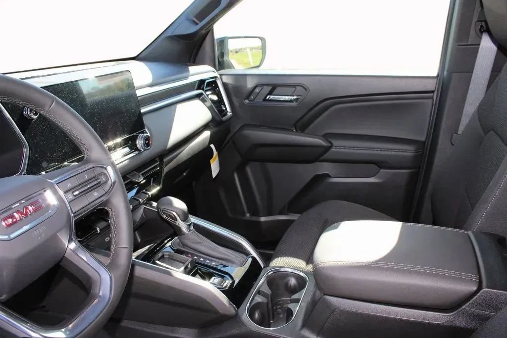 New 2026 GMC Canyon Elevation RWD image 12
