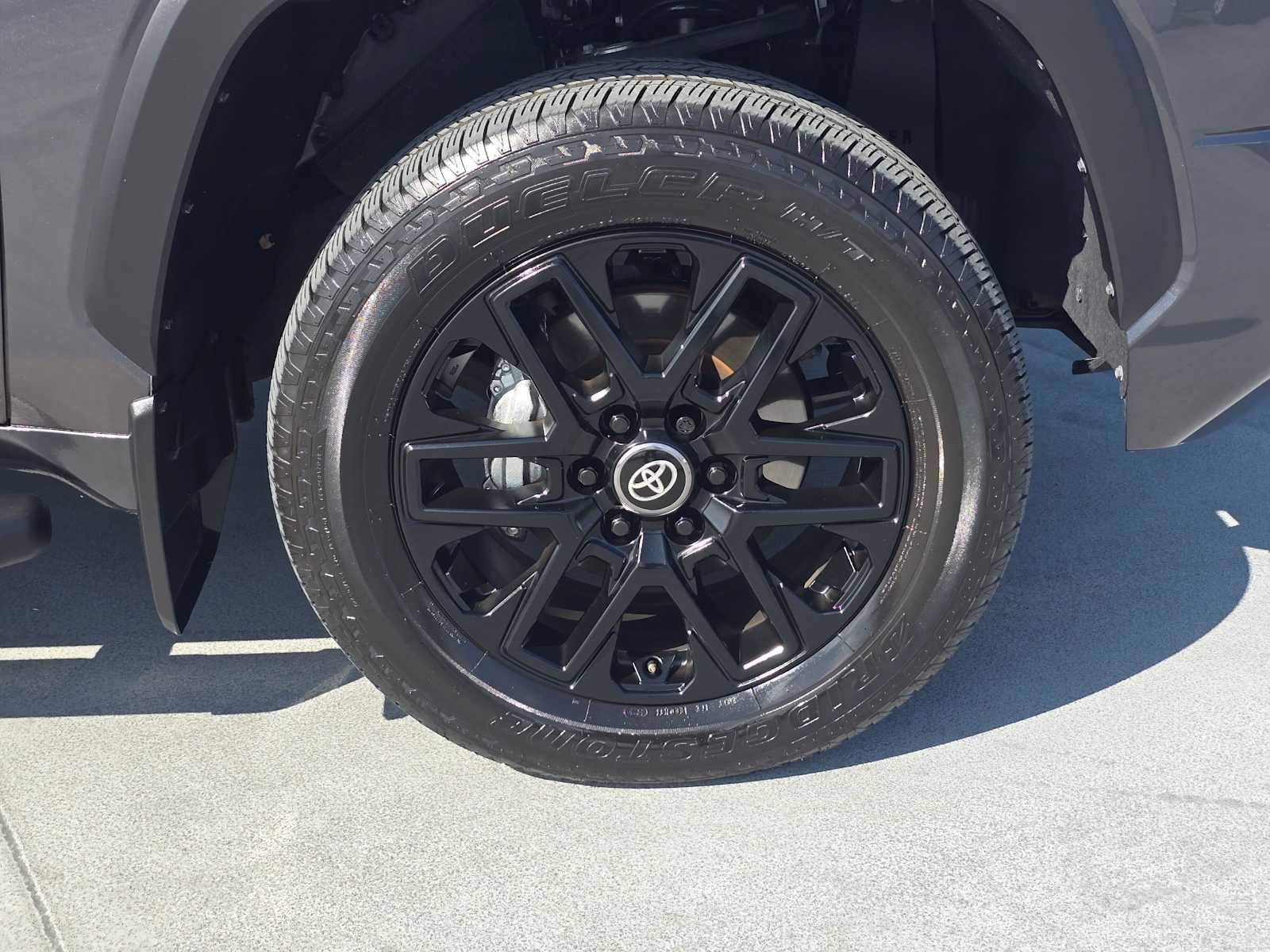 Certified 2026 Toyota Tundra Limited AWD/4WD image 9