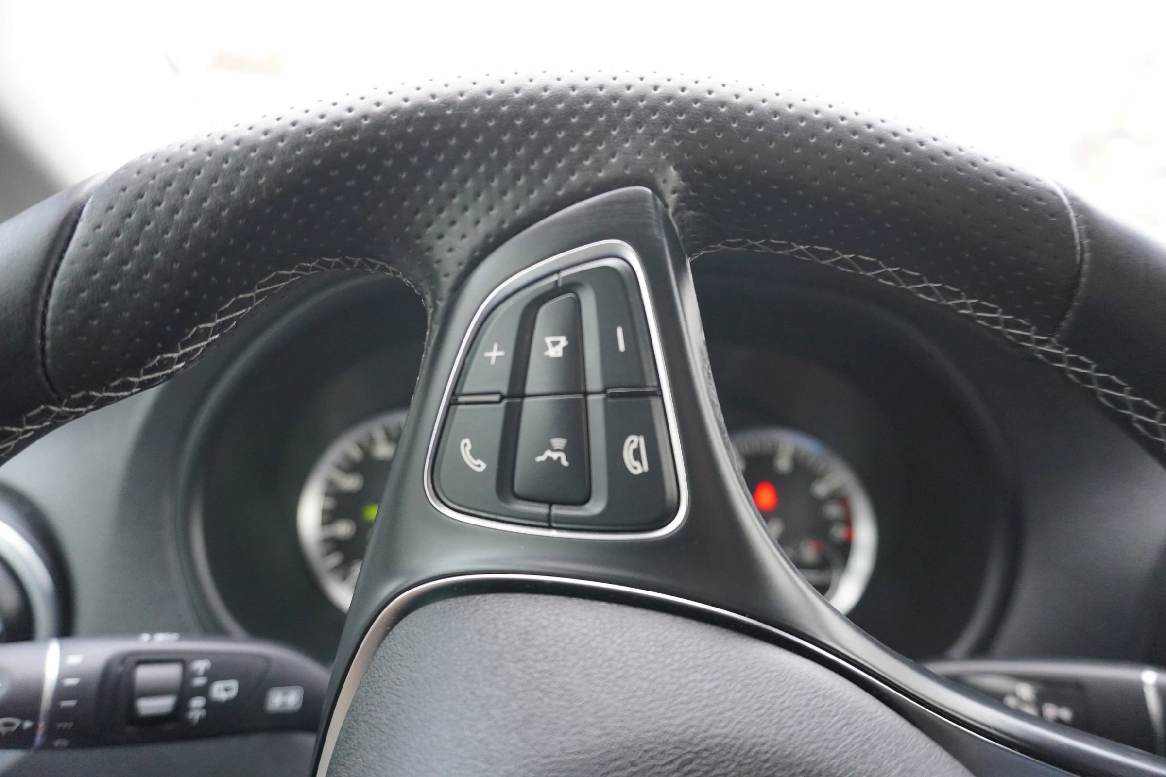 Used 2016 Mercedes-Benz Metris Passenger image 22