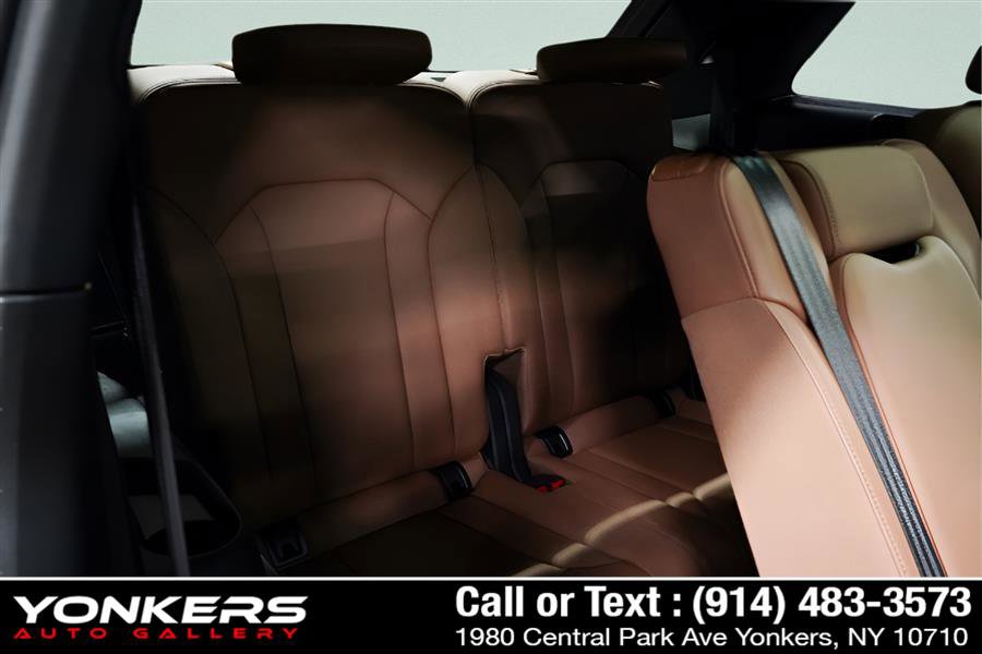 Used 2021 Audi Q7 3.0T Prestige w/ Prestige Package image 22