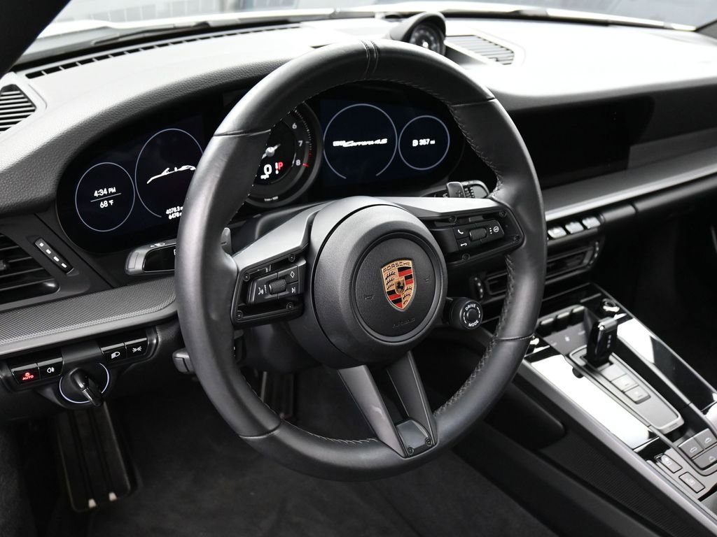 Certified 2020 Porsche 911 Carrera 4S AWD/4WD image 17