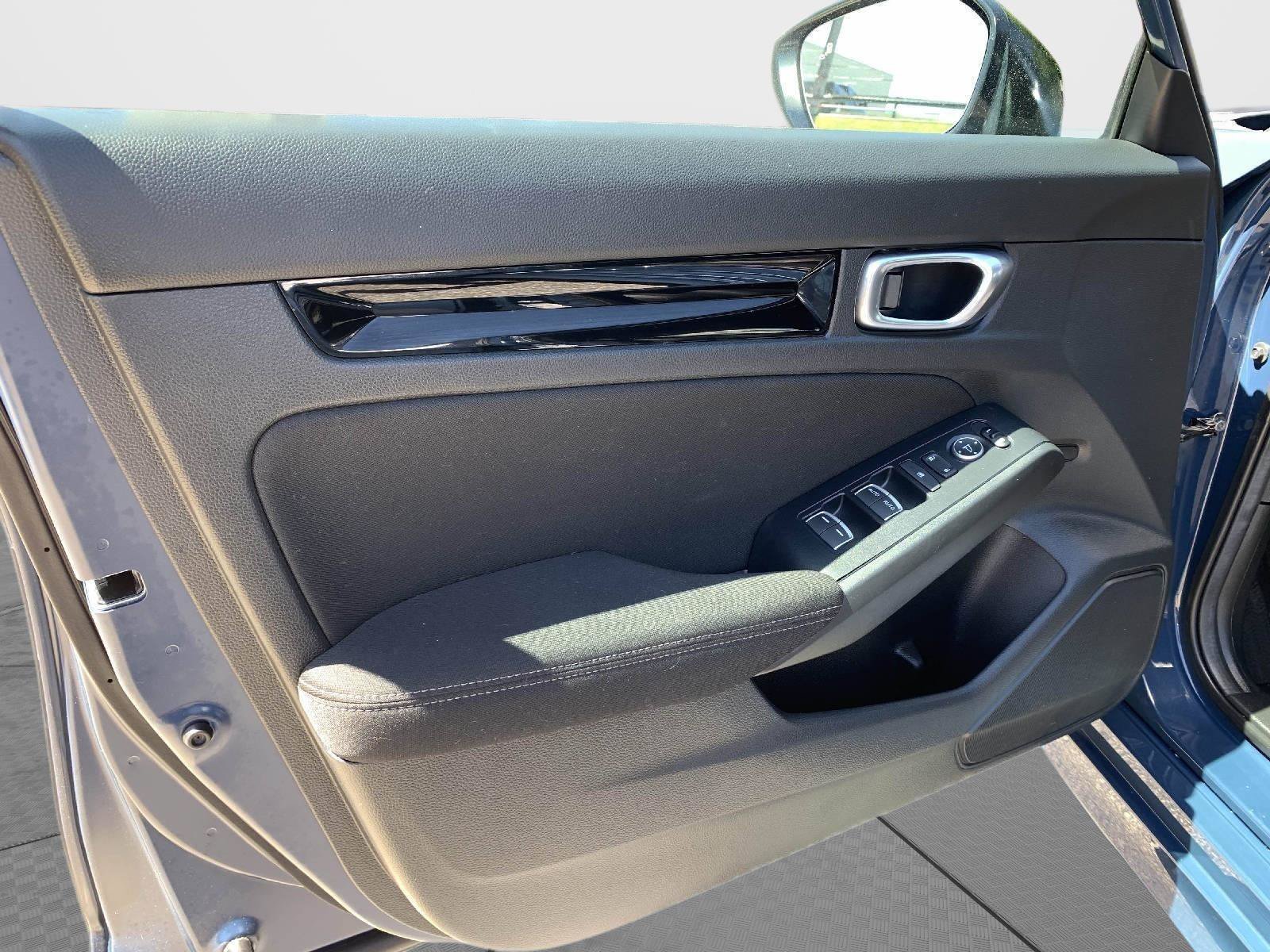 Certified 2025 Honda Civic FWD Hybrid Sedan image 11