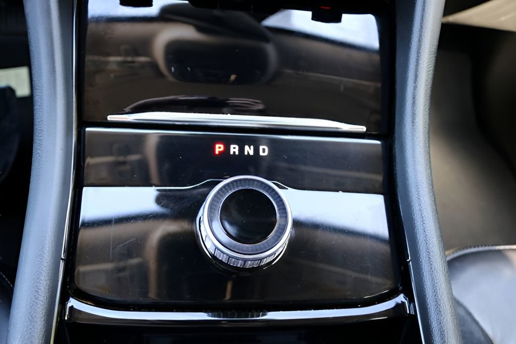 Used 2022 Jeep Grand Cherokee L Limited RWD image 27