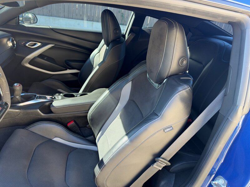 Used 2022 Chevrolet Camaro SS RWD image 20