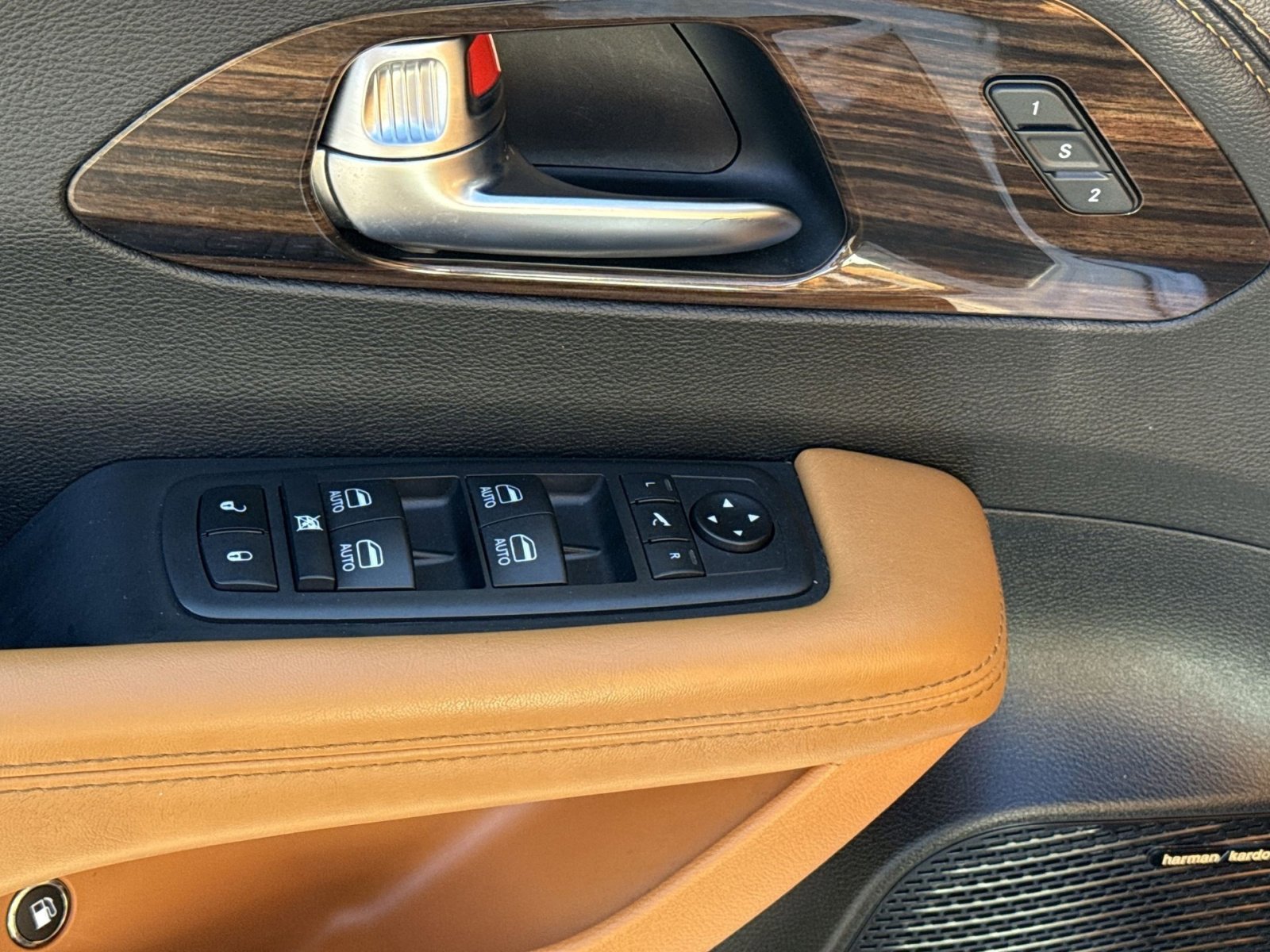 Used 2021 Chrysler Pacifica Pinnacle image 15