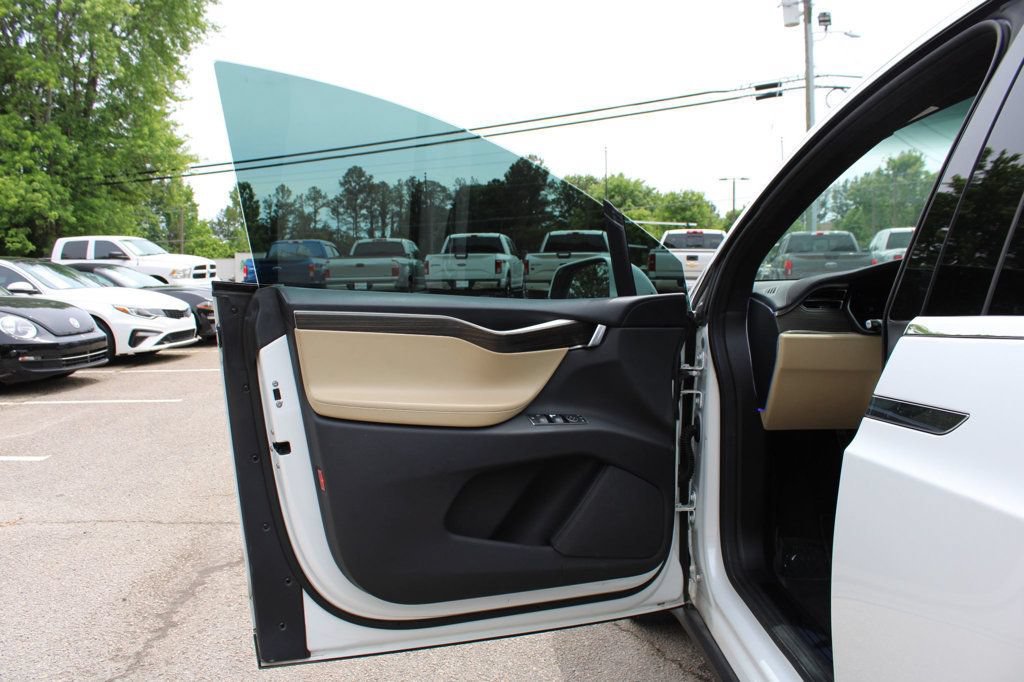 Used 2016 Tesla Model X 90D AWD/4WD image 16