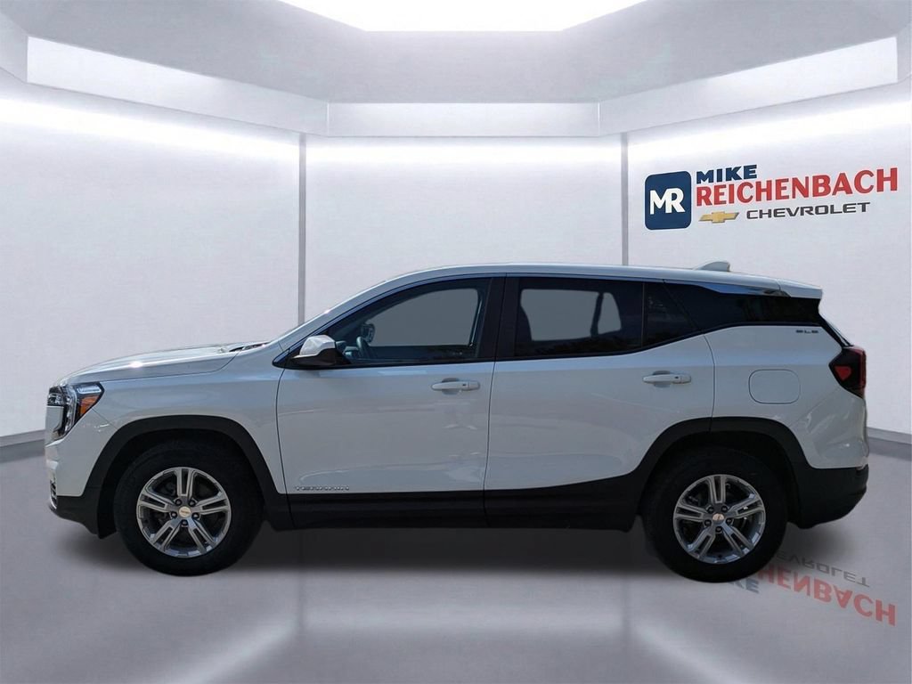 Used 2023 GMC Terrain SLE FWD image 7