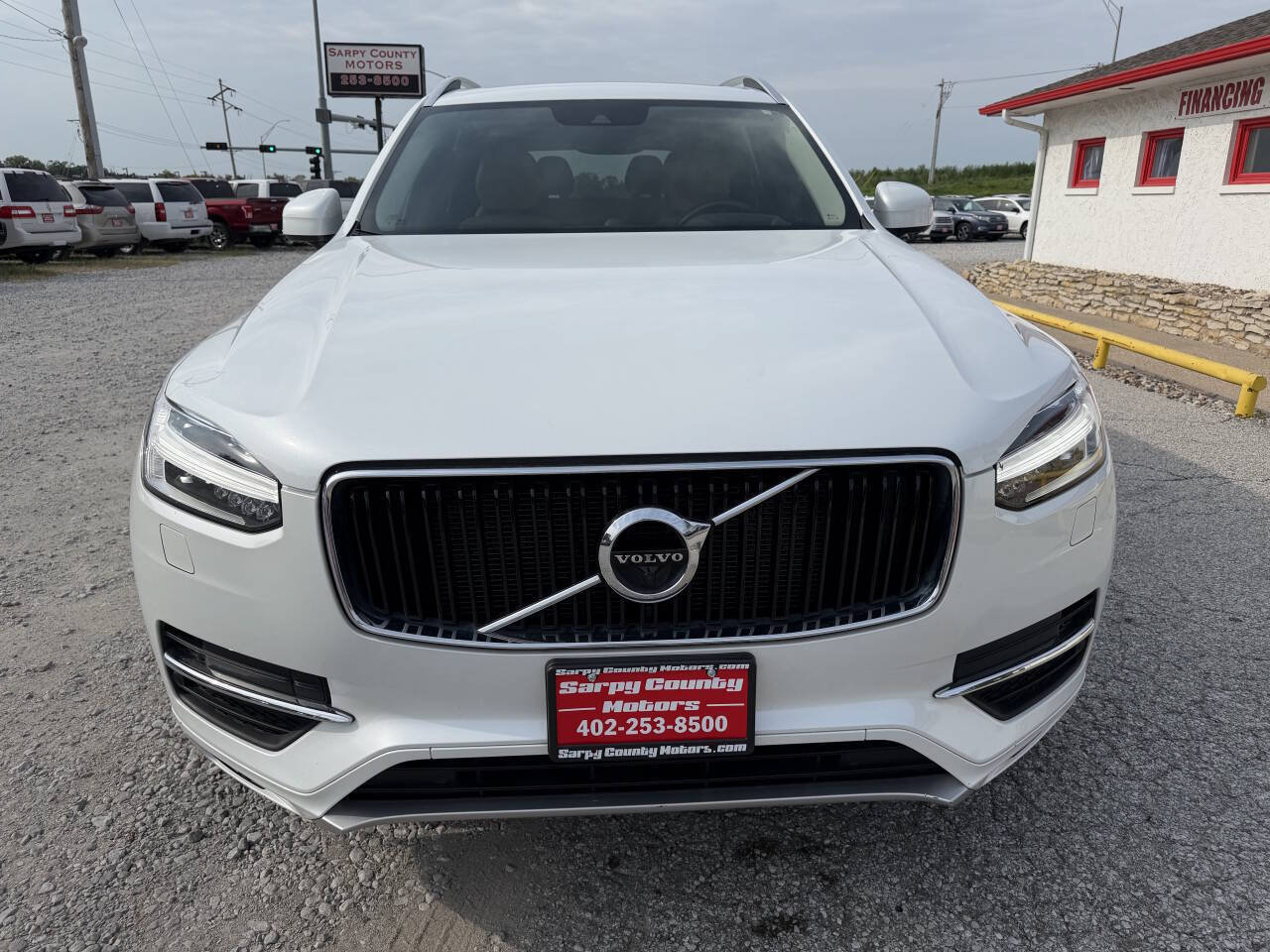 Used 2016 Volvo XC90 T6 Momentum w/ Momentum Plus Package AWD/4WD image 8