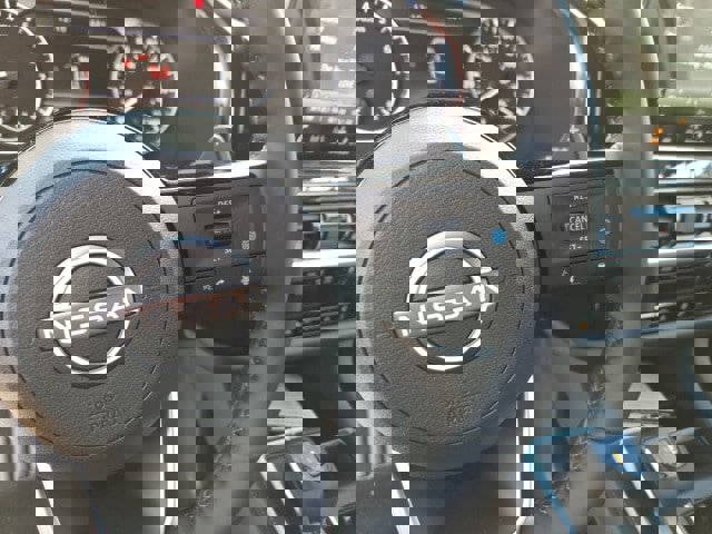 New 2025 Nissan Pathfinder SL image 23