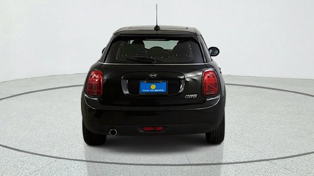 Used 2020 MINI Cooper 4-Door Hardtop FWD image 6