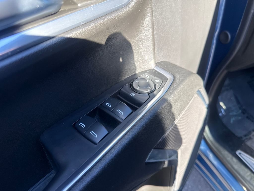 Used 2024 Chevrolet Silverado 1500 LT image 11