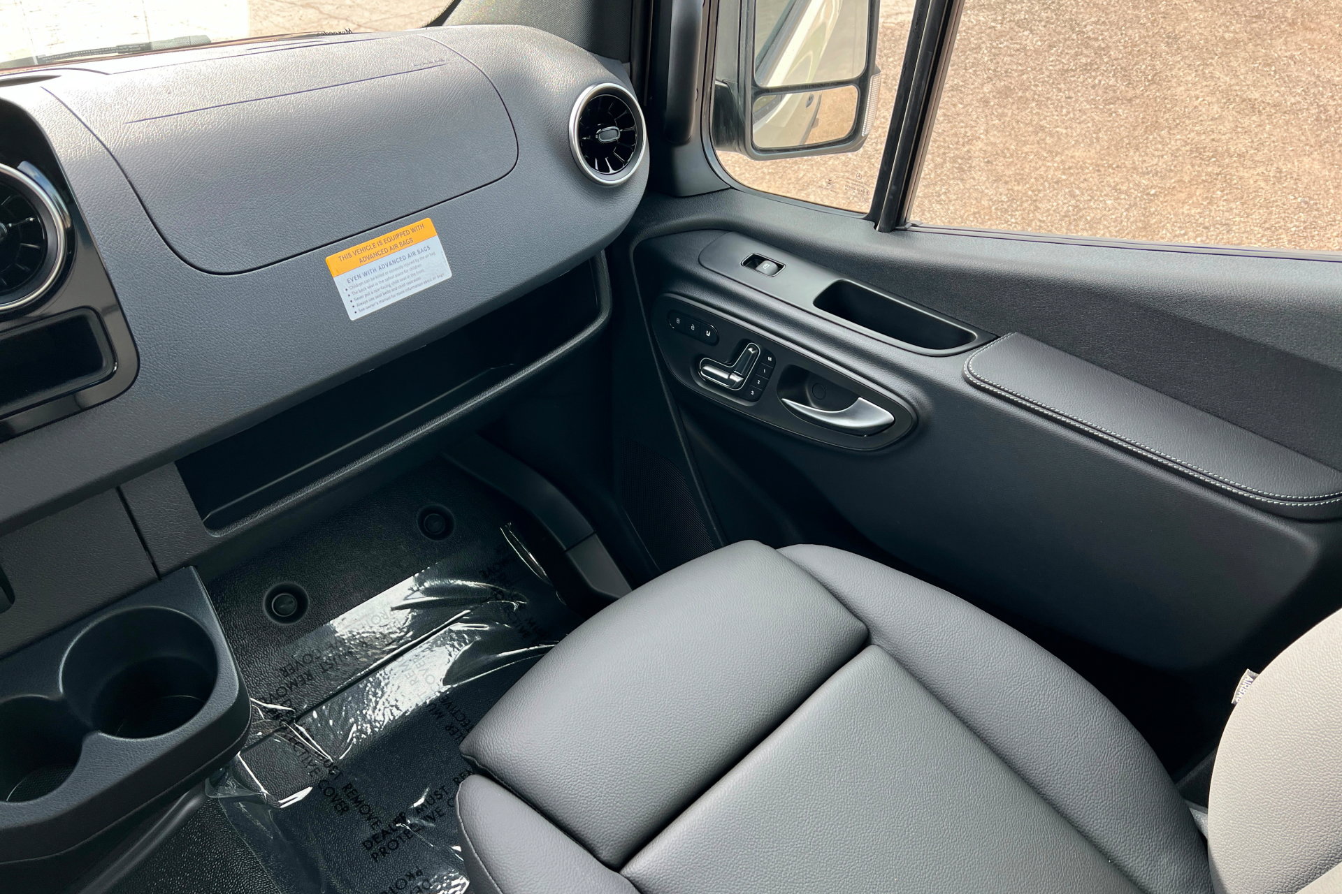 New 2026 Mercedes-Benz Sprinter 2500 image 9